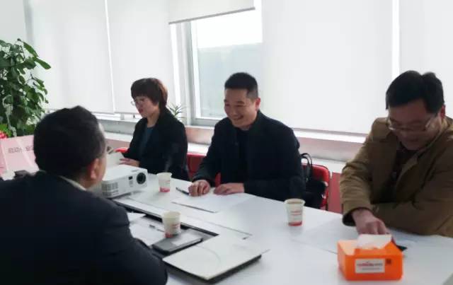 東方龍商務(wù)成功舉行德國醫(yī)療器械投資選址項(xiàng)目、熱塑性彈性新材料項(xiàng)目的政府對(duì)接會(huì) 東方龍商務(wù)成功舉行德國醫(yī)療器械投資選址項(xiàng)目、熱塑性彈性新材料項(xiàng)目的政府對(duì)接會(huì)