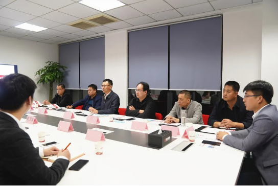 進(jìn)博會圓滿落幕!集團(tuán)接待全國政府園區(qū)210家,開發(fā)有投資意向的中外優(yōu)質(zhì)企業(yè)超100家 進(jìn)博會圓滿落幕!集團(tuán)接待全國政府園區(qū)210家,開發(fā)有投資意向的中外優(yōu)質(zhì)企業(yè)超100家