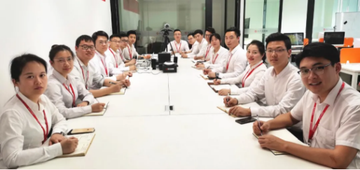 東方龍商務(wù)集團(tuán)舉行2020年度總結(jié)暨表彰大會(huì)，2021并肩奮進(jìn)開(kāi)新局