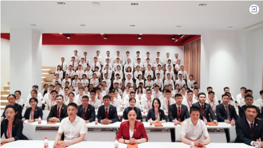 三地齊亮相，拼干勁，創戰績！集團成功舉行9月份委托招商引資經營服務分析暨“大干100天”動員誓師大會