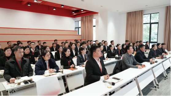 繆力同心，向年度目標任務發起“總攻”！12月中旬，集團成功通過44個優質投資選址項目