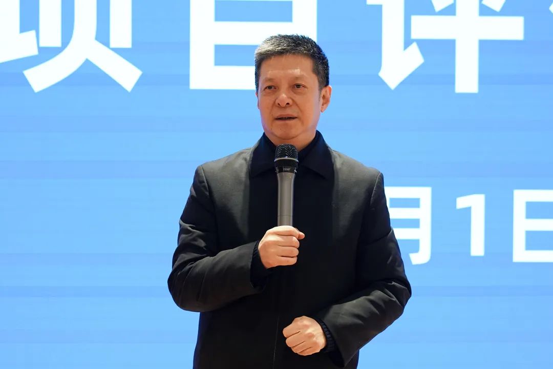大項(xiàng)目“頂天立地”，精品項(xiàng)目“鋪天蓋地”！2月下旬，集團(tuán)成功通過33個(gè)優(yōu)質(zhì)投資選址項(xiàng)目