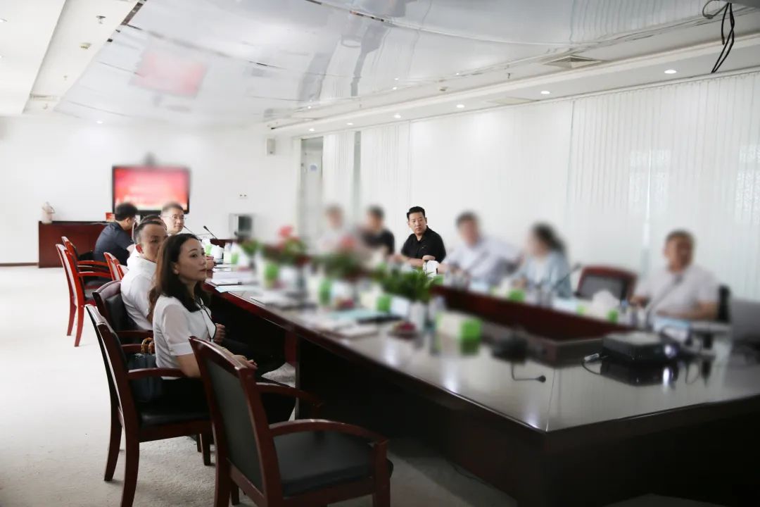 百億規(guī)模大型集團(tuán)公司，投資50億！四川某地方政府實(shí)地對(duì)接新型鋰電池生產(chǎn)擴(kuò)建投資選址項(xiàng)目