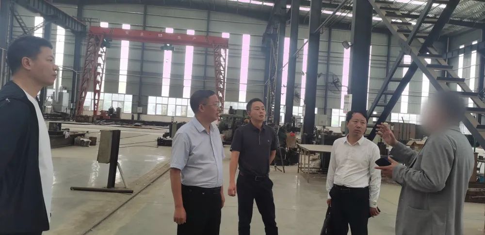 加緊推進時效，鞏固合作成果，增進落地可能！四川某地方政府實地考察機械設(shè)備零部件擴建投資選址項目企業(yè)
