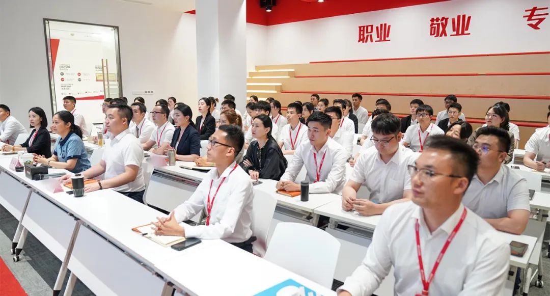 爭、搶、拼、實！奔跑二季度競賽活動圓滿收官！6月下旬，集團共34個優質投資選址項目通過評估